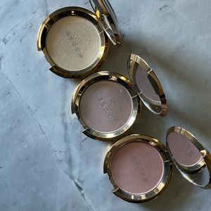 Becca Light Chaser Highlight Bundle